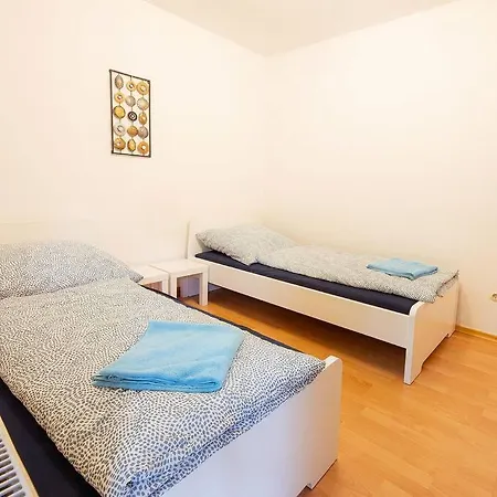 Apartment L8 Street-hoesbach-four Bed Flat Hoesbach